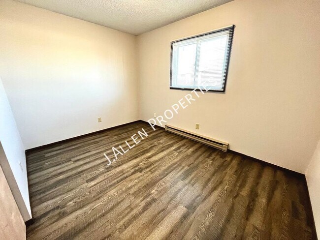 Building Photo - 112 Gold Strike Dr