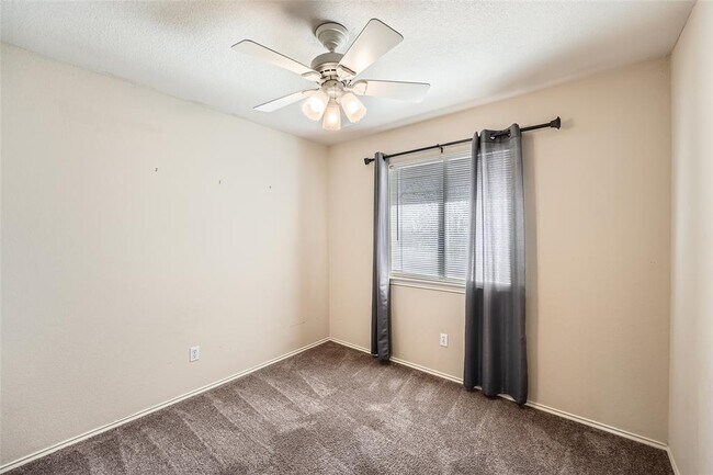 Building Photo - 2813 Single Trace Ct