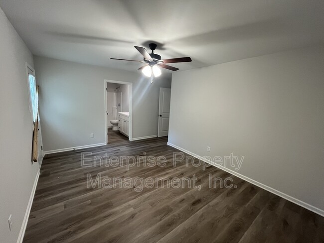 Building Photo - 4503 Suncrest Dr