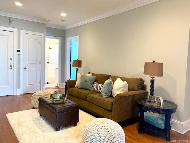 Building Photo - 1240 W Broadway