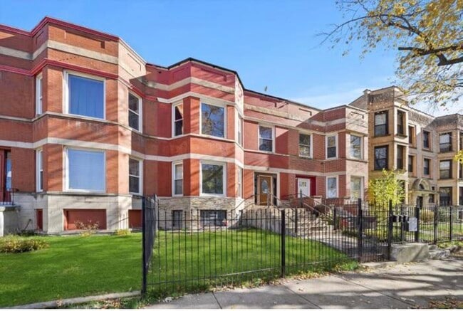 Building Photo - 6541 S Ellis Ave