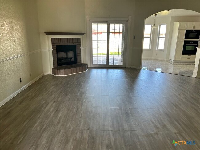 Building Photo - 4501 Alleeta Dr