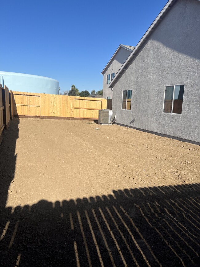Building Photo - 2196 Orlin Dr