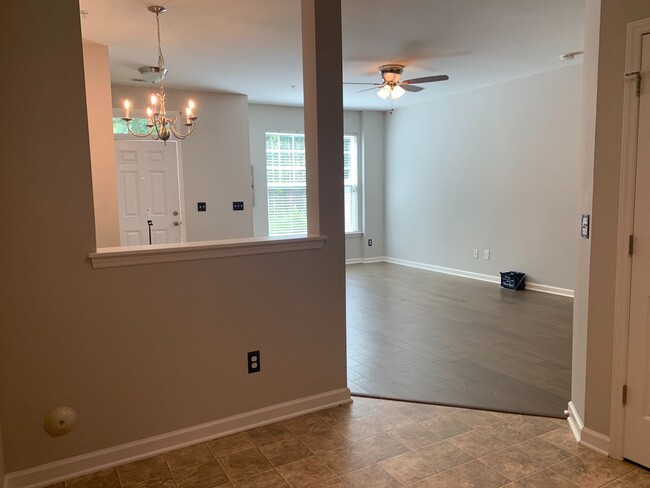 Building Photo - *Move-in Special* Spacious 3 Bed | 2.5 Bat...