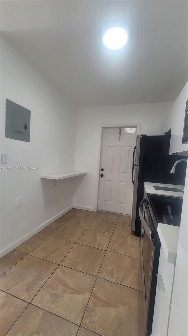 Building Photo - 567 NW 90th St