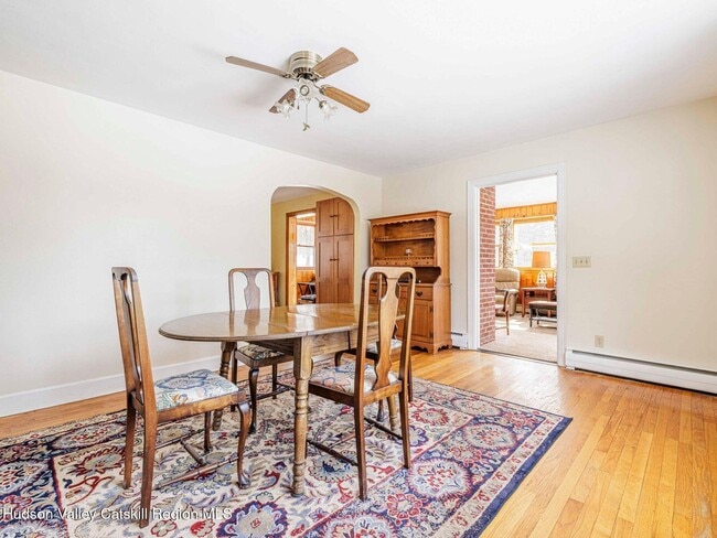 Building Photo - 11 Julia Ave