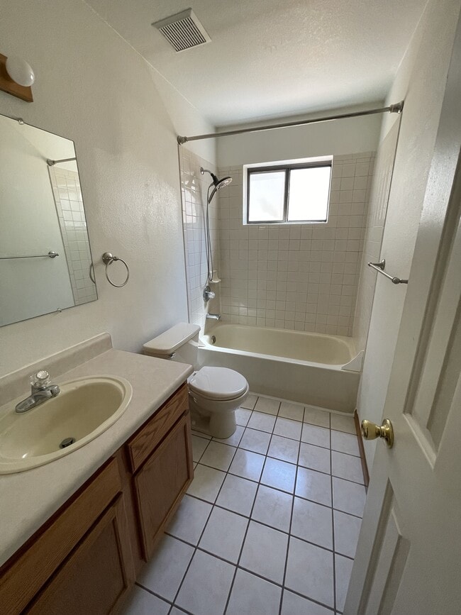 Building Photo - 3671 S Cheryl Dr