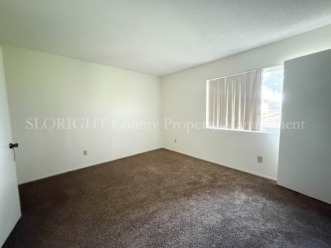 Building Photo - AVAILABLE OCTOBER - 2 Bedroom / 1.5 Bath Apartment in Lompoc