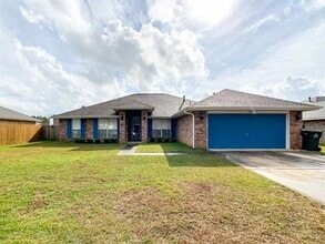 Building Photo - 7025 Boo Ln