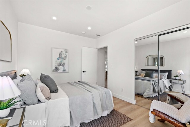 Building Photo - 2105 N Pass Ave