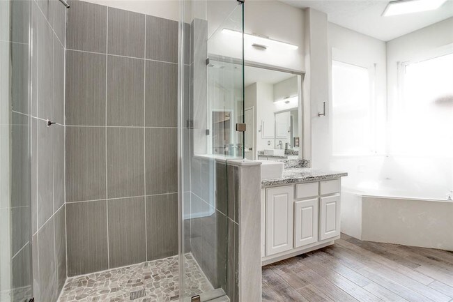 Building Photo - 5818 Pebble Bank Ln