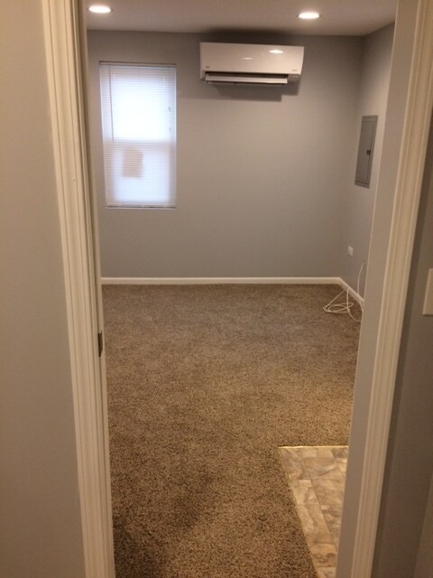 Building Photo - 1721 Sheridan Rd