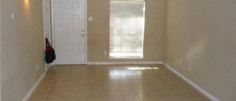 Building Photo - 1025 Springwood Dr
