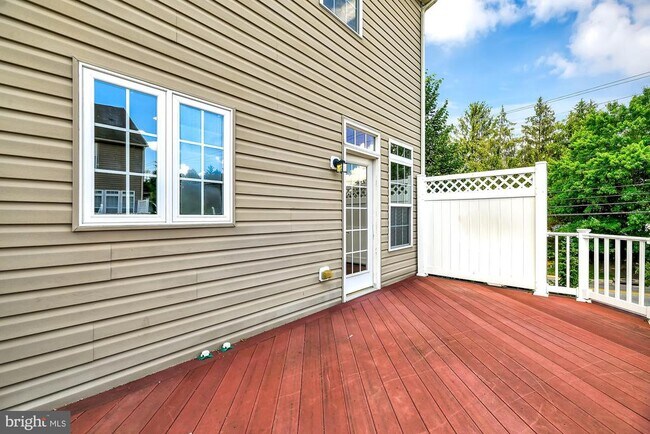 Building Photo - 4815 Portsmouth Rd