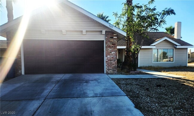 Primary Photo - 309 Sunbeam Dr