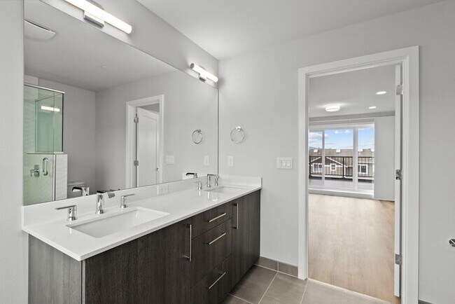 Building Photo - Stunning Brand-New Ballard Townhome with Air Conditioning