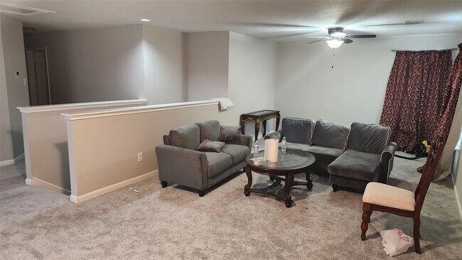 Building Photo - 22207 Greengate Dr