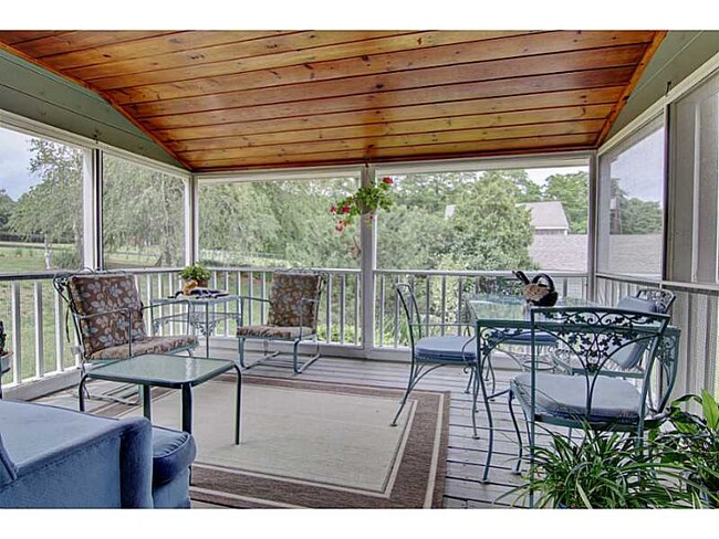 Building Photo - 43 Serpentine Rd