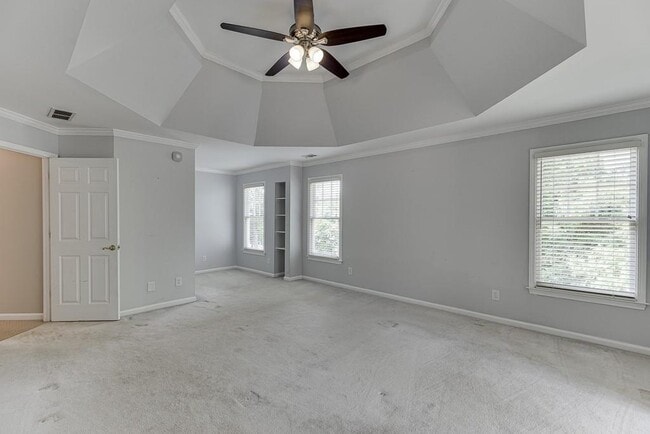 Building Photo - 2885 Towne Village Dr NW
