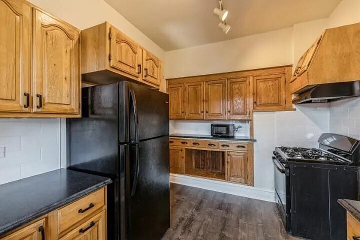 Building Photo - 3714 Grand Blvd