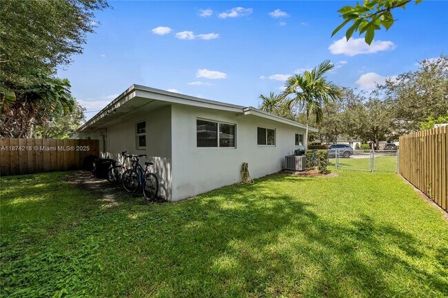 Building Photo - 11725 SW 81st Rd