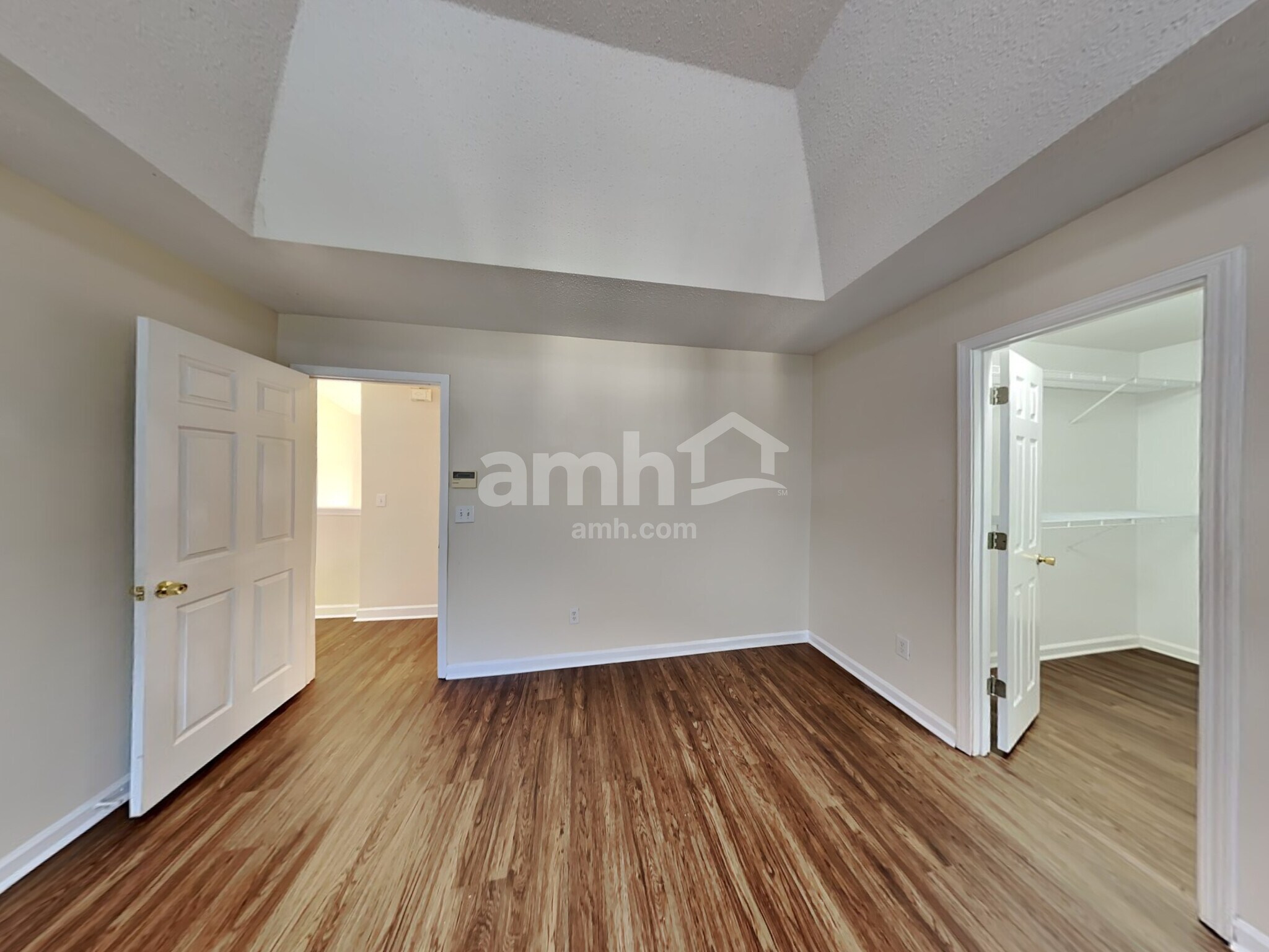 Building Photo - 4098 Amberly Ct
