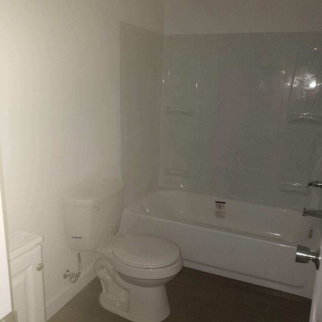 Building Photo - 5798 Aftonshire Dr