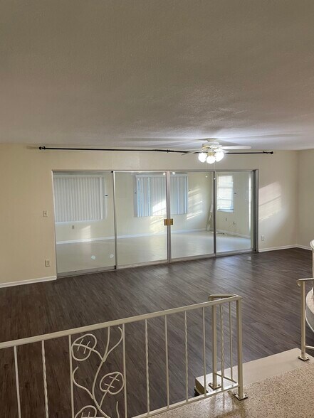Building Photo - 6300 Mosby Pl