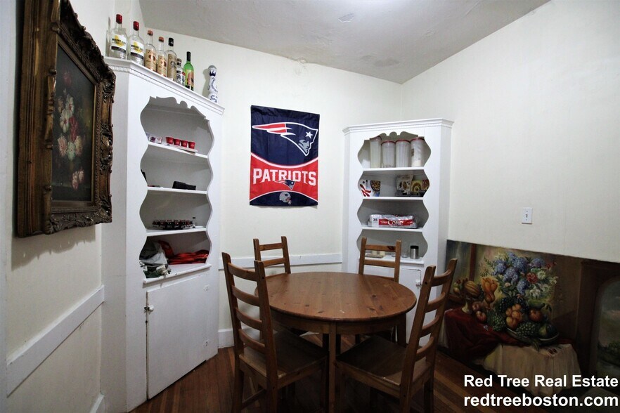 Building Photo - 316 Saint Paul St