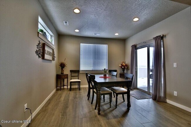 Building Photo - 13373 N Loveland Way