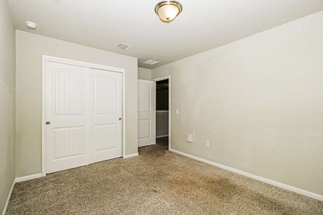 Building Photo - 9201 Sawyer Fay Ln