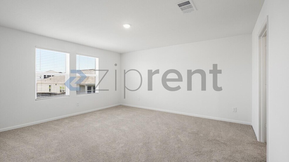 Building Photo - Unit