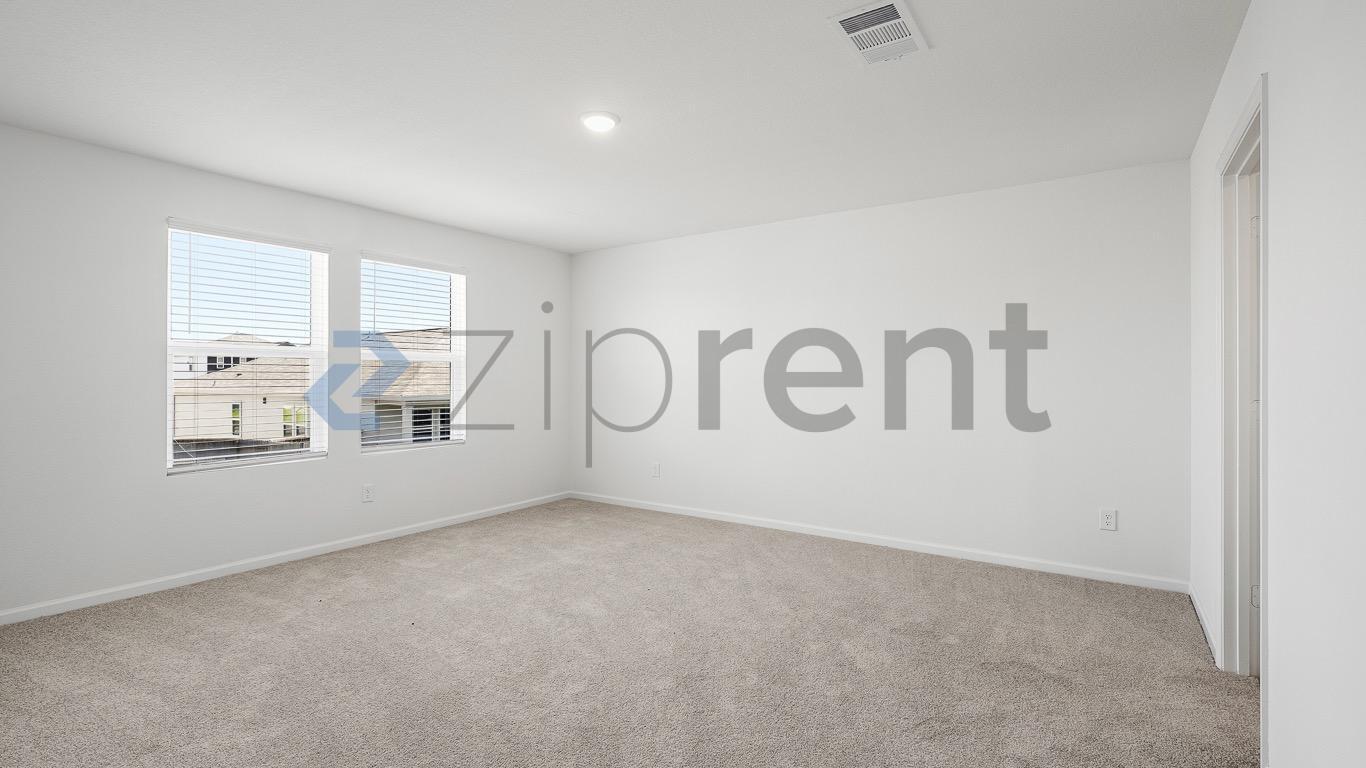 Building Photo - Unit