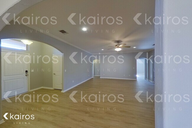 Building Photo - 8110 City View Dr.