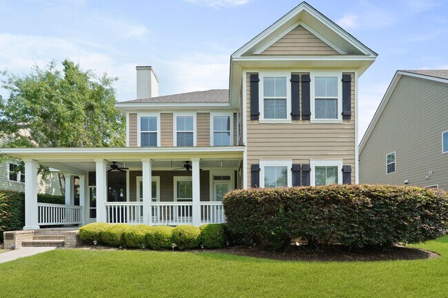 Building Photo - 3 Bedroom Dunham Marsh Beauty with Outdoor Fireplace and Resort-Style Community Amenities