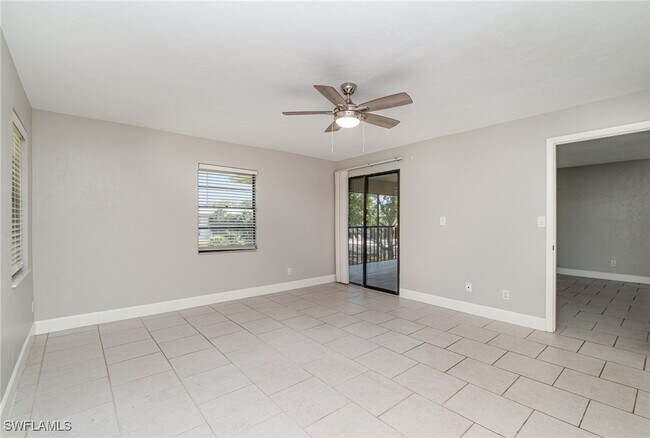 Building Photo - 135 Cypress Way E