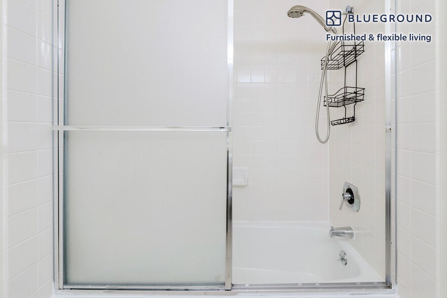 Building Photo - 345 Sheridan Ave