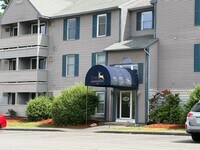 Building Photo - Deer Haven Preserve 2 bed, 1 bath 3rd floor unit