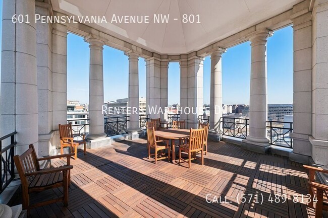 Building Photo - Stylish 8th-Floor Furnished Studio in Penn...