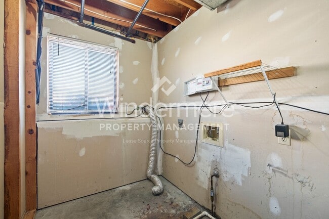 Building Photo - 506-508 S Skipworth Ct