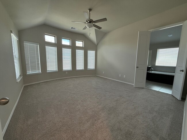 Building Photo - 5207 Maple Wood Dr