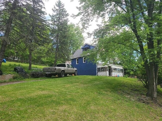 Building Photo - 207 Montana Ave