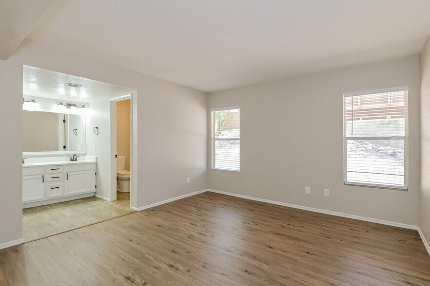 Building Photo - 3301 S Marissa Dr