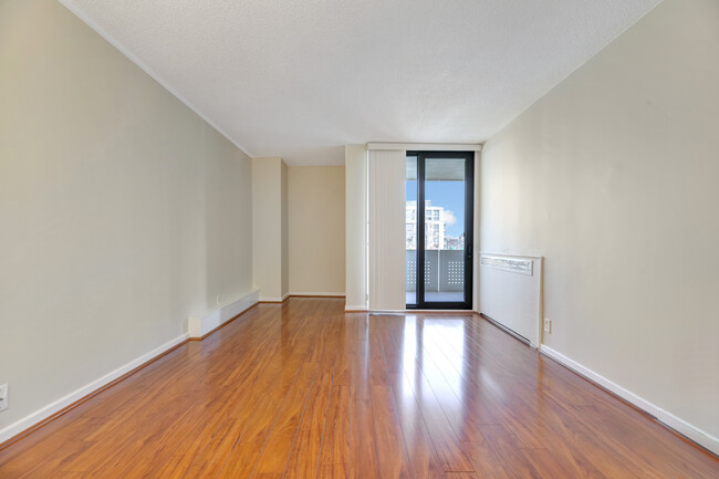 Building Photo - 240 M St SW