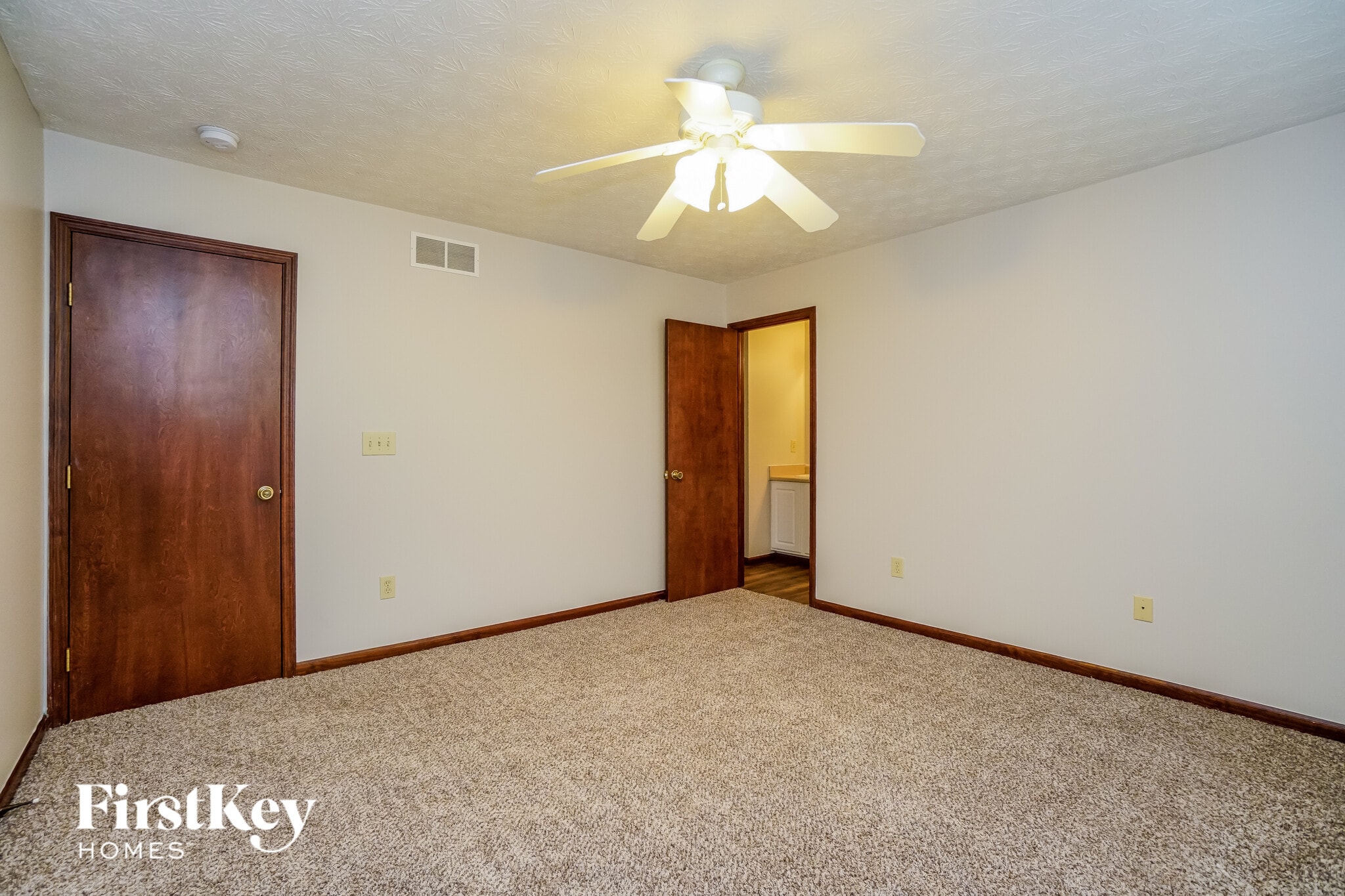 Building Photo - 455 Dover Pond Dr