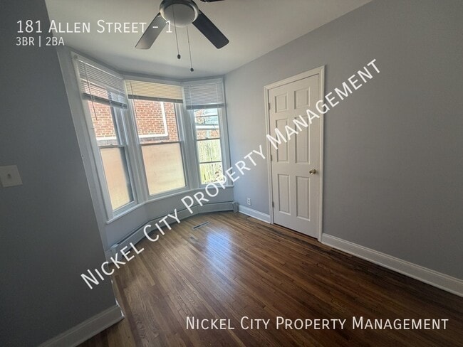 Building Photo - 181 Allen St