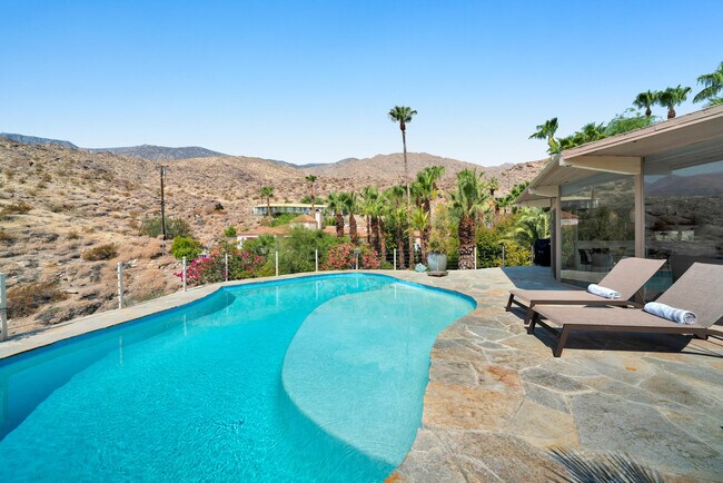 Building Photo - 17 Cahuilla Hills Dr