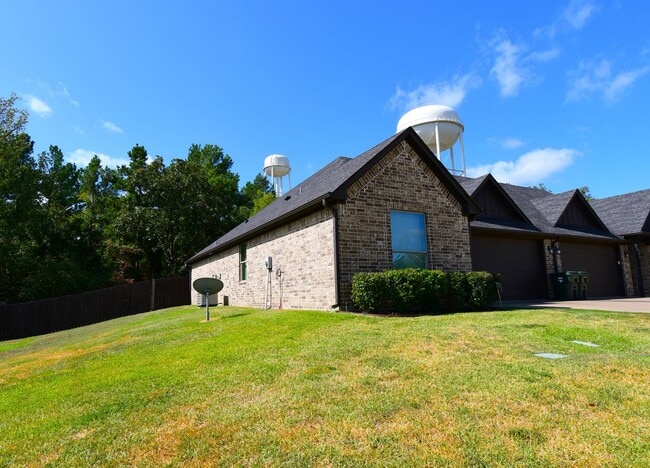 Building Photo - 15542 County Rd 178