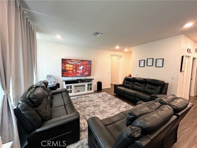 Building Photo - 27961 Via Cholula