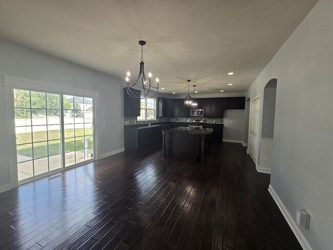 Building Photo - 10091 Pearwood Dr